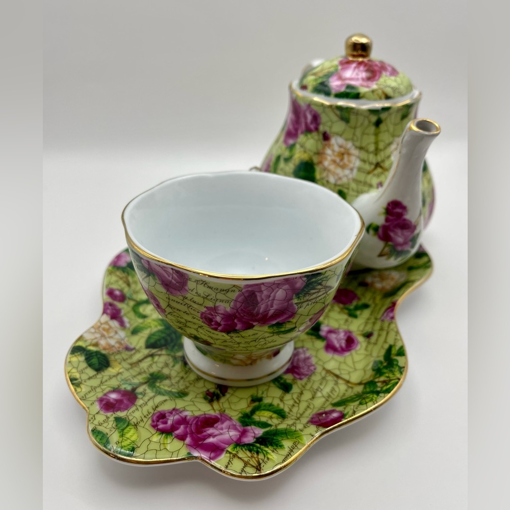 Bernardo Green/ Roses Teacup, Teapot & Tray Fine Porcelain China, Mist!!